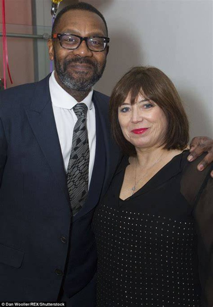 Dapper:&nbsp;Lenny donned a black blazer along with a matching pair of trousers which he paired with a navy shirt